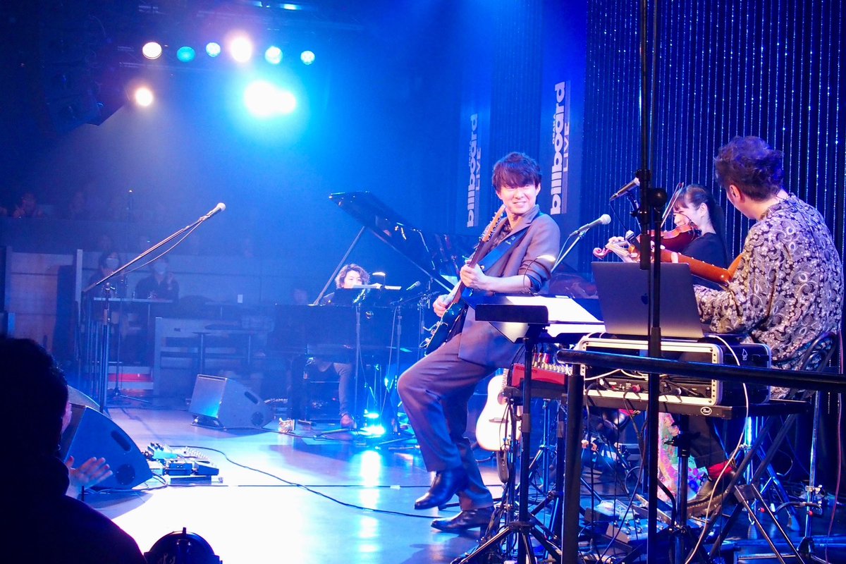 HaruhataMichiya's tweet photo. Billboard LIVE 大阪初日楽しかった♫
皆んなと過ごせる時間が愛し過ぎて
すでに終わりたくない病が…🥺 https://t.co/qpeFq6hlsD
