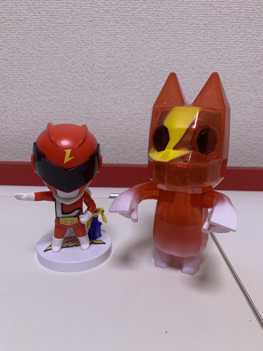 lewon244's tweet photo. JACK meets LEON無事お迎えできました。コラボ系は2個目。コラボ系はお迎えできたらなーくらいに思ってたけどJACKはビビビときたのでお迎えしなければ！と思ったのでお迎えできてひと安心です。
#JACK #JACKmeetsLEON #mao
#レオンチャンネルコラボソフビ https://t.co/3QqIXiWrVV