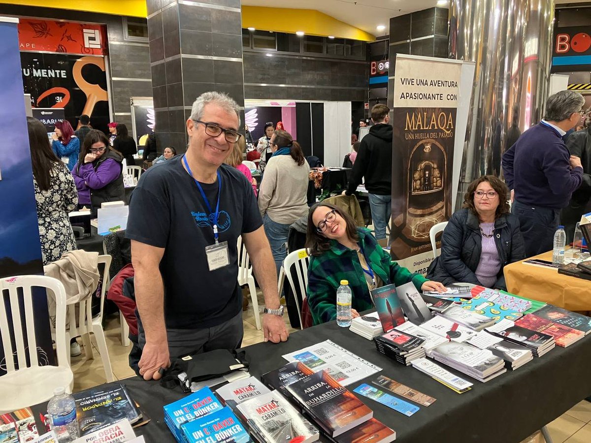 CuentoAntracita's tweet image. Buenos días y #FelizDomingo, pajarillos incógnitos

Última jornada de #LibroForumSevilla2024 

Vamos