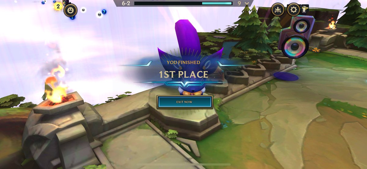 Won my first TFT game!! But I still don’t know how to play this game 😭