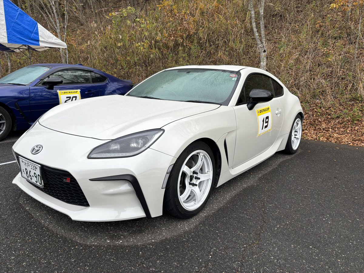 Mori0306T1's tweet photo. はじめて同じホイールを履いたGR86/BRZ Race参戦車両を拝めた!!
色んな話を聞かせていただいてとてもタメになりました!
ありがとうございました!
@G_TRyt
#T2Factory #栃木トヨタ https://t.co/IYOxGgc8yY