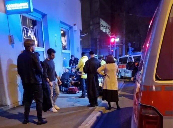 visegrad24's tweet photo. BREAKING:

An orthodox Jewish man was stabbed in the back last night in Zurich, Switzerland by a Muslim teenager who shouted “death to the Jews” during the unprovoked attack.

The Jewish man suffered severe injuries https://t.co/wqephuLQwd
