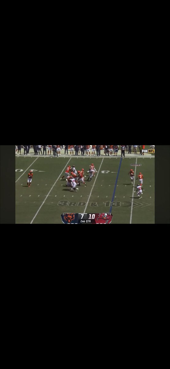 Devilish_Nympho's tweet photo. @ATLWill_ Next play . Why are Two WRs running crossing routes within a literal yard of each other? That's JF1 first read! There's a LB DJ Moore about to run into so he settles down. I will say JF1 should have found the check down to the RB faster but still... No layering concept. No space https://t.co/snQbqrn0hT