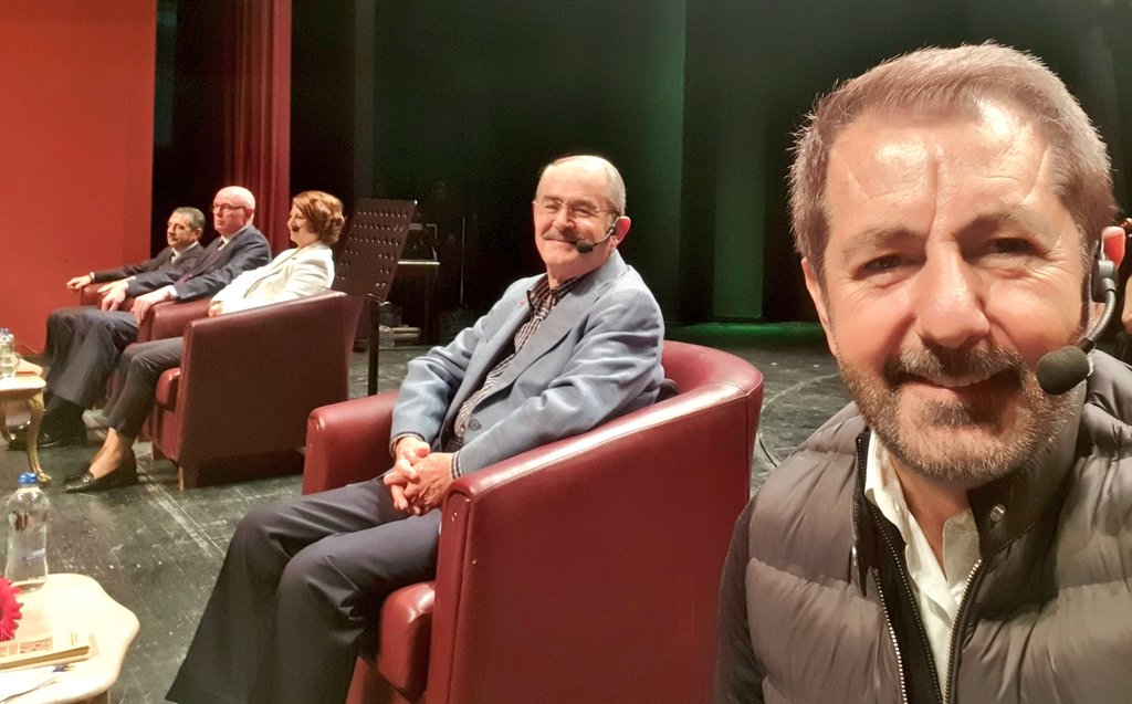 Başladık...

Bugün günlerden #YılmazBüyükerşen

Sizler de ona yazın..

<a href="/halktvcomtr/">Halk TV</a>