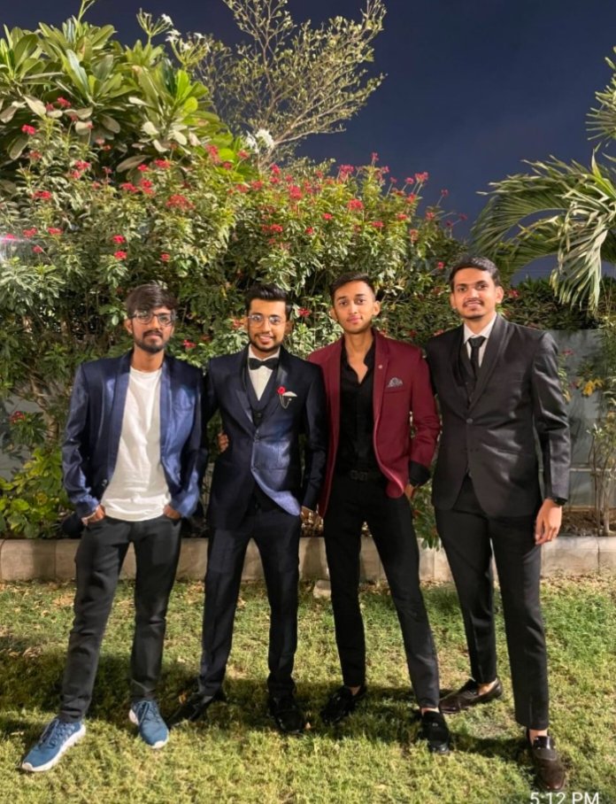 KUNALSHETH01's tweet photo. "WE DIDN'T EVEN REALIZE WE WERE MAKING MEMORIES🥳, WE JUST KNEW WE WERE HAVING FUN🕺.. "
#brother #bro #photography #photooftheday #wedding #photoshoot #instagram #facebook #squad #fun #enjoy #crazy #weddingphotography #style #love #ootd #attitude #instagood #instadaily #trending https://t.co/dkGtJsm4gF