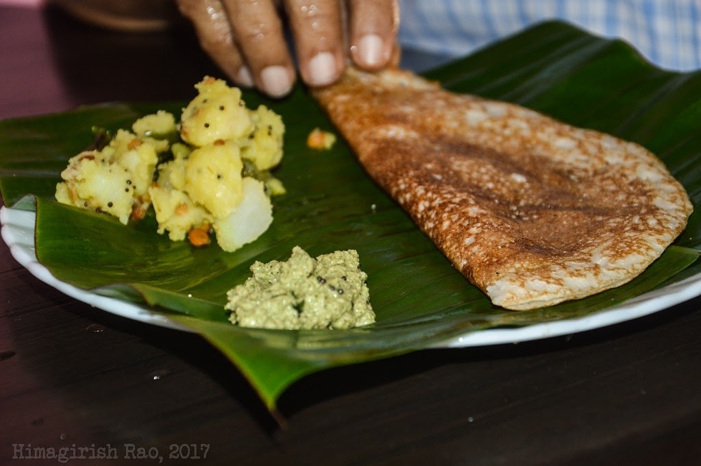 chauchaubhath's tweet photo. Another 'day' for the world to post pics of their gluttonous exploits?
Mea culpa!! 😁😁
#Dosey #Dosa
In order, Masale, Settu, Adai-avial and an improvisation of veggie ootthappam. All from the #home #kitchen.
Oh, and by the way, today's breakfast too. Just didn't bother with clicking a pic. 😊