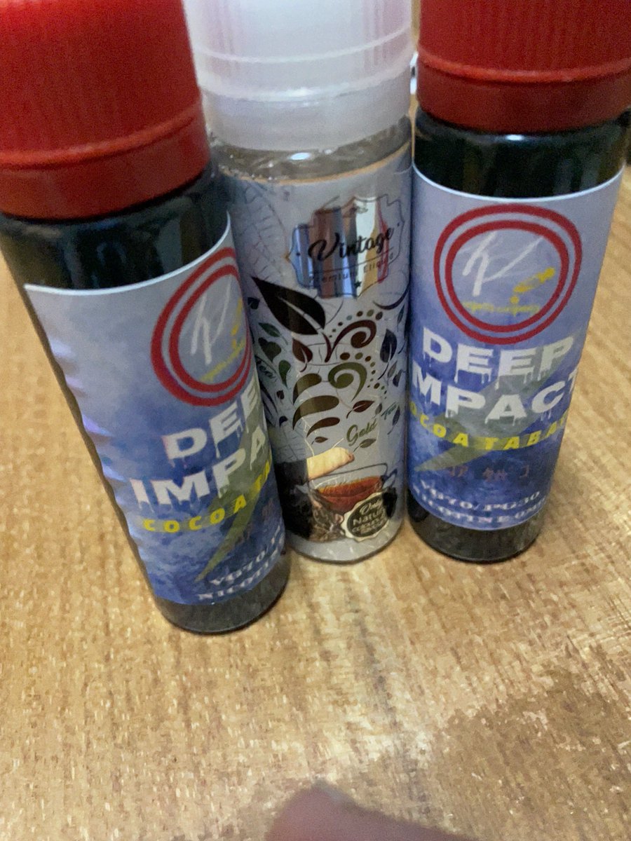 tatsugoro25's tweet image. #wsv
#木村洋傘店
リキッド補充
タバコフレーバーは最後の一本…もう手に入らないのは寂しい😞