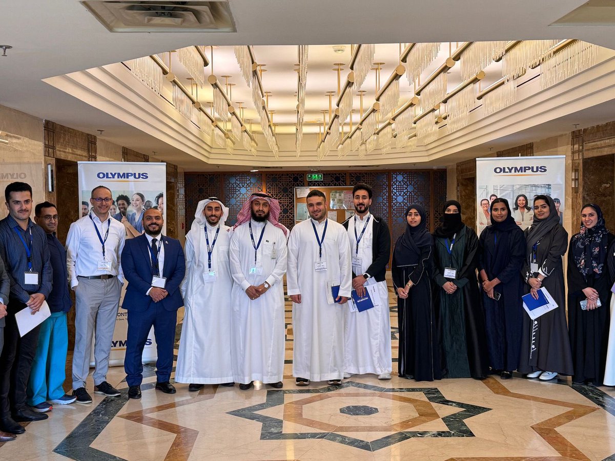 أتممنا بفضل الله دورة في المناظير الرئوية بقيادة البروف القدير <a href="/drajohani/">أ.د. أحمد الجهني</a> و أخينا العزيز د <a href="/AlaEddinSagar/">Ala Eddin Sagar</a>. ان شا الله أفدنا زملائنا الأطباء و يكون فيه منفعة لهم و لمرضى المسلمين. و شكر لشركتي <a href="/OlympusMedEMEA/">Olympus Medical Systems EMEA</a> و <a href="/gulf_medical/">Gulf Medical Co. Ltd</a> على تنظيم الدورة