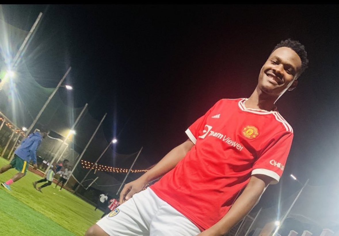 Predict today’s match ,Man City Vs Man United at 18:30 and win a samsung galaxy 🌌 S10 from our store 
Repost please 🙏 the winner might be on your timeline
