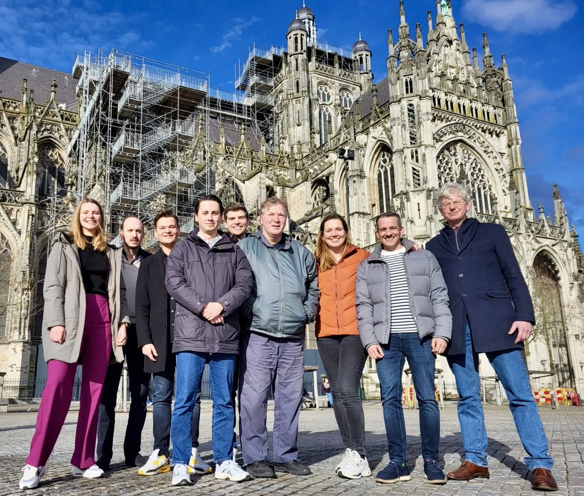Mijn hersenschudding-herstel gaat steeds beter, en dus ga ik vanaf deze week het Raadswerk weer langzaam oppakken! Geen betere manier om af te trappen  dan tijdens het jaarlijkse weekend met de leukste fractie - editie Den Bosch. Zin om weer aan de slag te gaan 🧡💙 <a href="/VVDLeiden/">VVD Leiden</a>