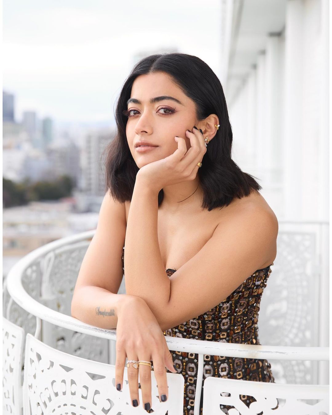 GHur3zyagAA3PyP?format=jpg&name=large