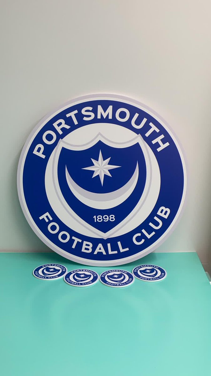 Simply The Crest tweet media