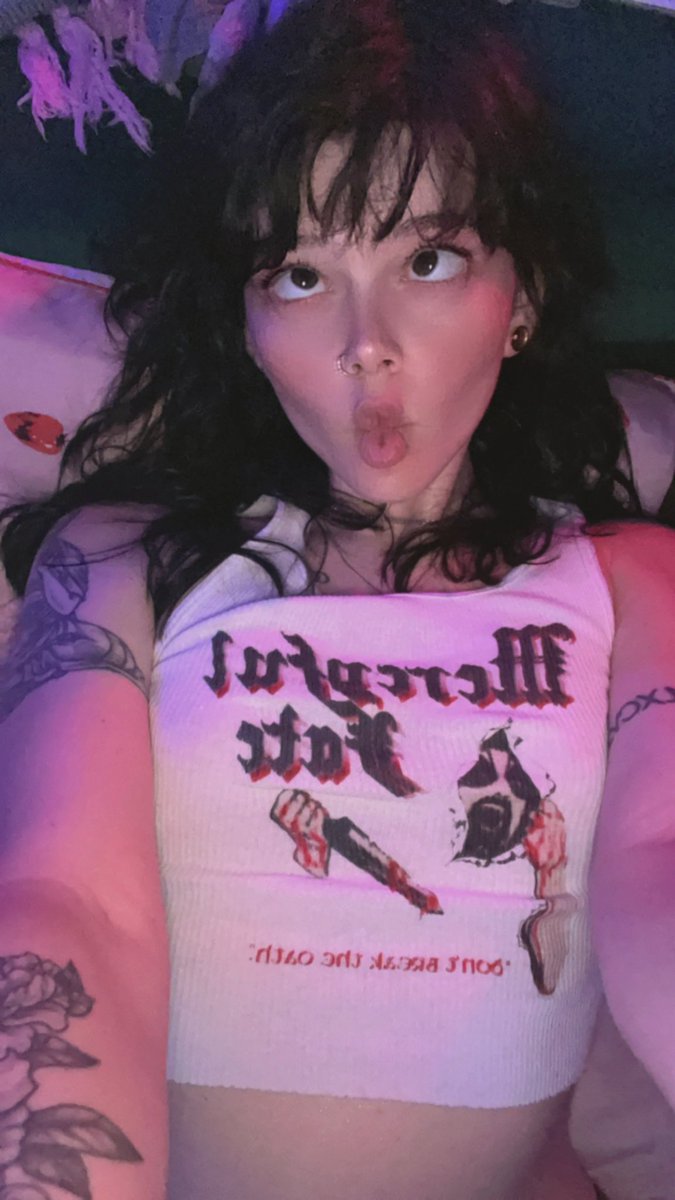 xclvirx's tweet photo. 🔪🩸 https://t.co/8wThEMQzvz