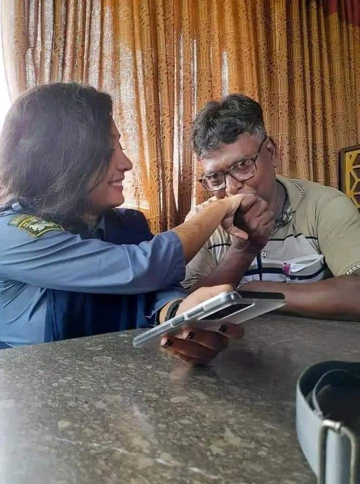 Sunil Shukla tweet media