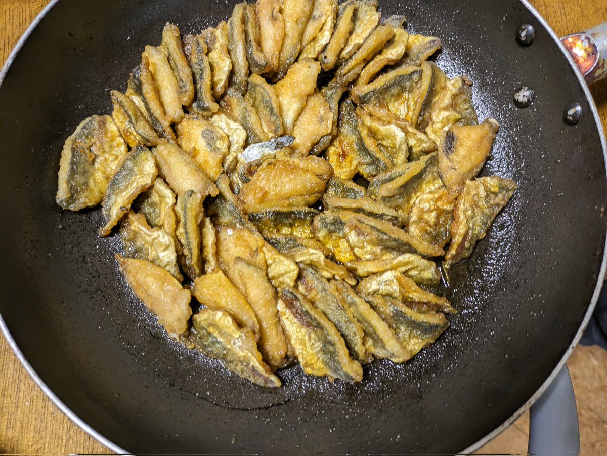high12life3's tweet photo. @s3231044natsu アジの蒲焼パーティー🐟 https://t.co/clxHo5pLBT