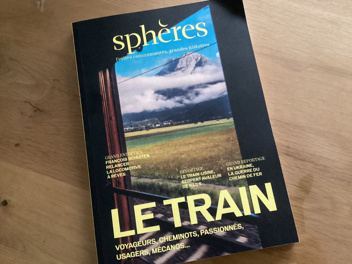 Dans ma lecture de @MagazineSpheres il y a un article complet sur un jeu que j’ai exploré des heures et des heures. 🥰
Roller Coaster Tycoon.

<a href="/Mari0nDurand/">Marion DURAND</a>