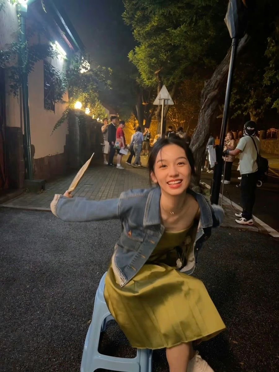 𝑑𝑖𝑜𝑟𝑎 𝑖𝑠𝑎𝑏𝑒𝑙𝑙𝑎. tweet media