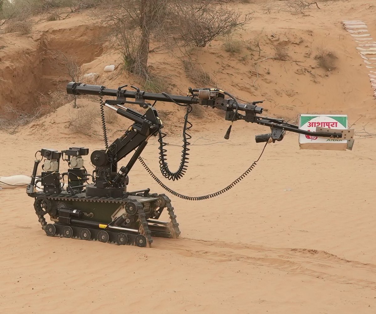 Defence_XP's tweet image. Something interesting from Indo-Japanese Joint Military Exercise #DharmaGuardian

#Jointexercise #IndianArmy #japanese #Jointness