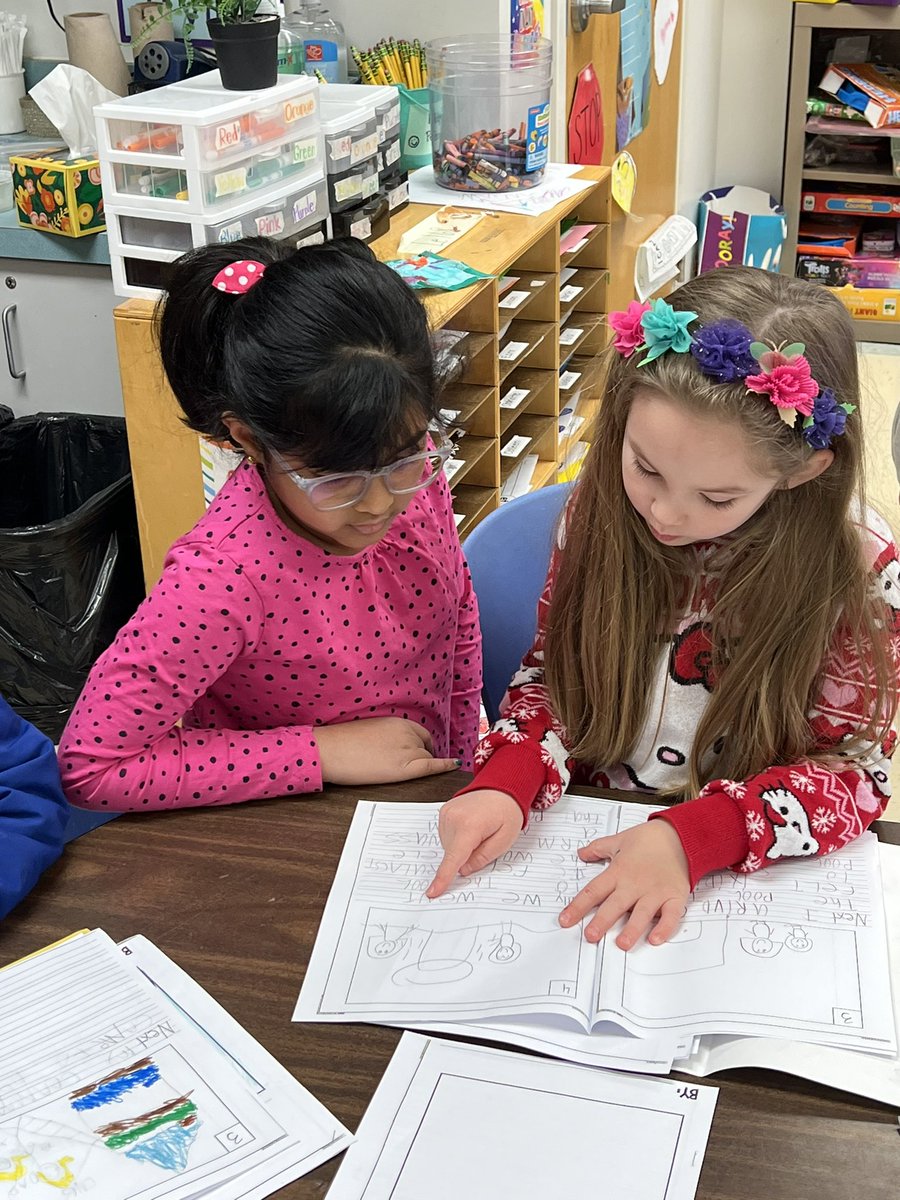 Kindergartners share their personal narratives with third graders.

#writing #kindergartenbuddies #thirdgradebuddies

<a href="/FCPSR5/">FCPS Region5</a> <a href="/fcpsaap/">FCPS AAP</a>