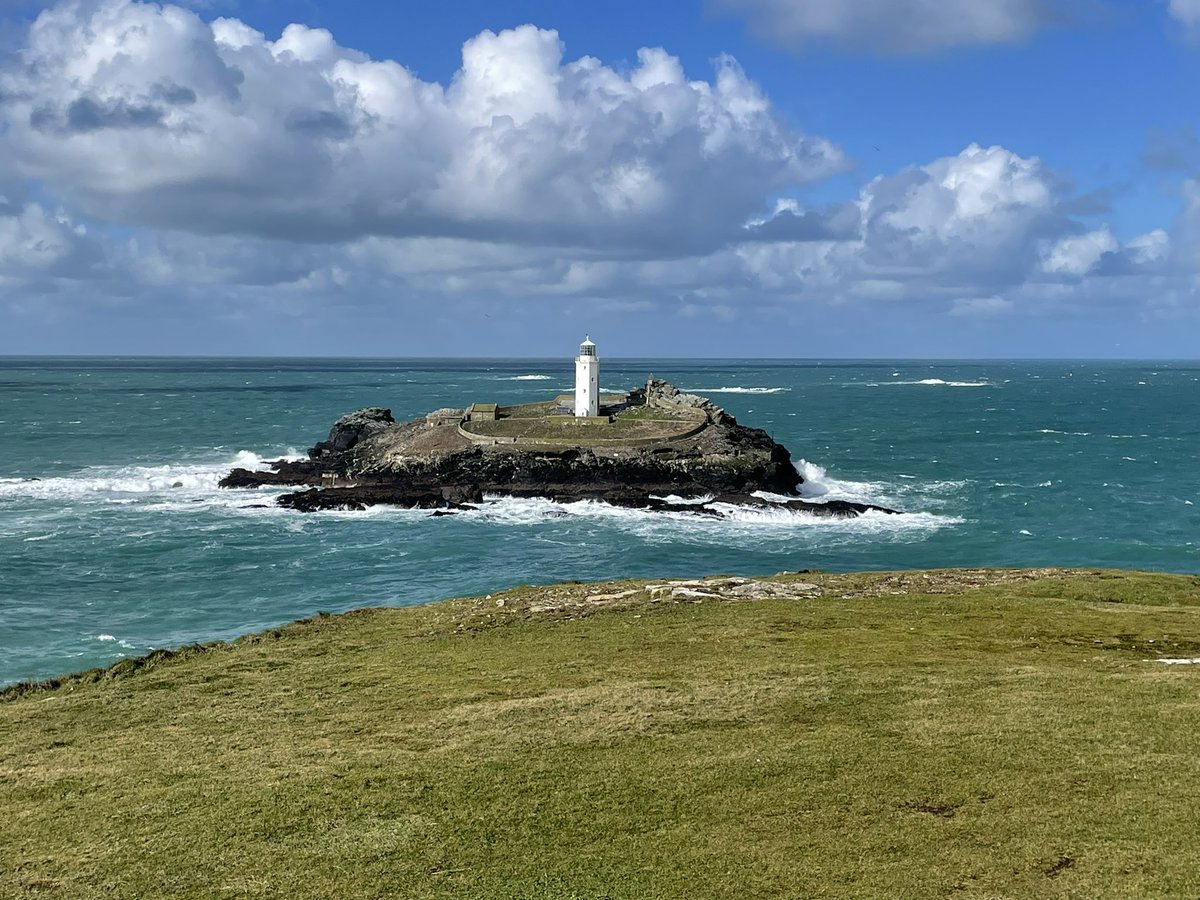Gwithian looking glorious between the showers yesterday. Plenty of seals about on the beach.