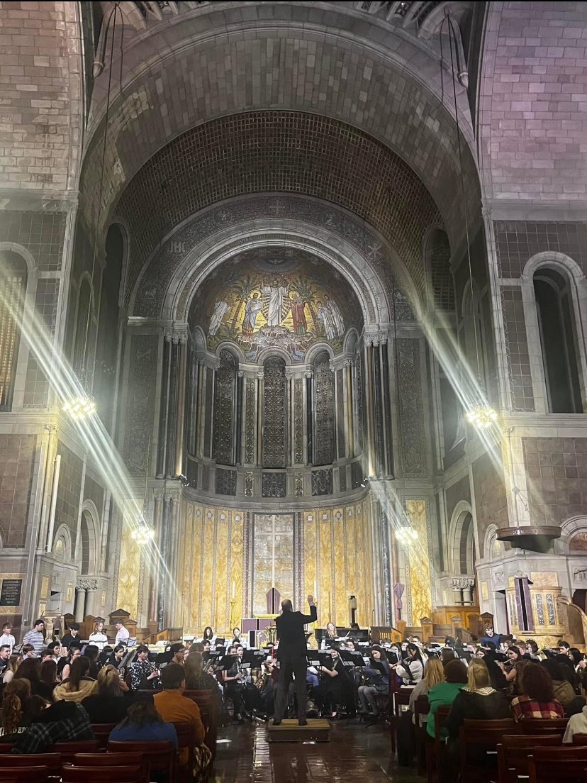 Saturday in NYC! @LPHSCHOIR performed at the Cathedral of St. John the Divine! We watched the band perform at St. Bartholomew and we saw WICKED on BROADWAY!!!! @LPLancers @LPprincipals We also had lunch at Grand Central Terminal And some free time in Time Square