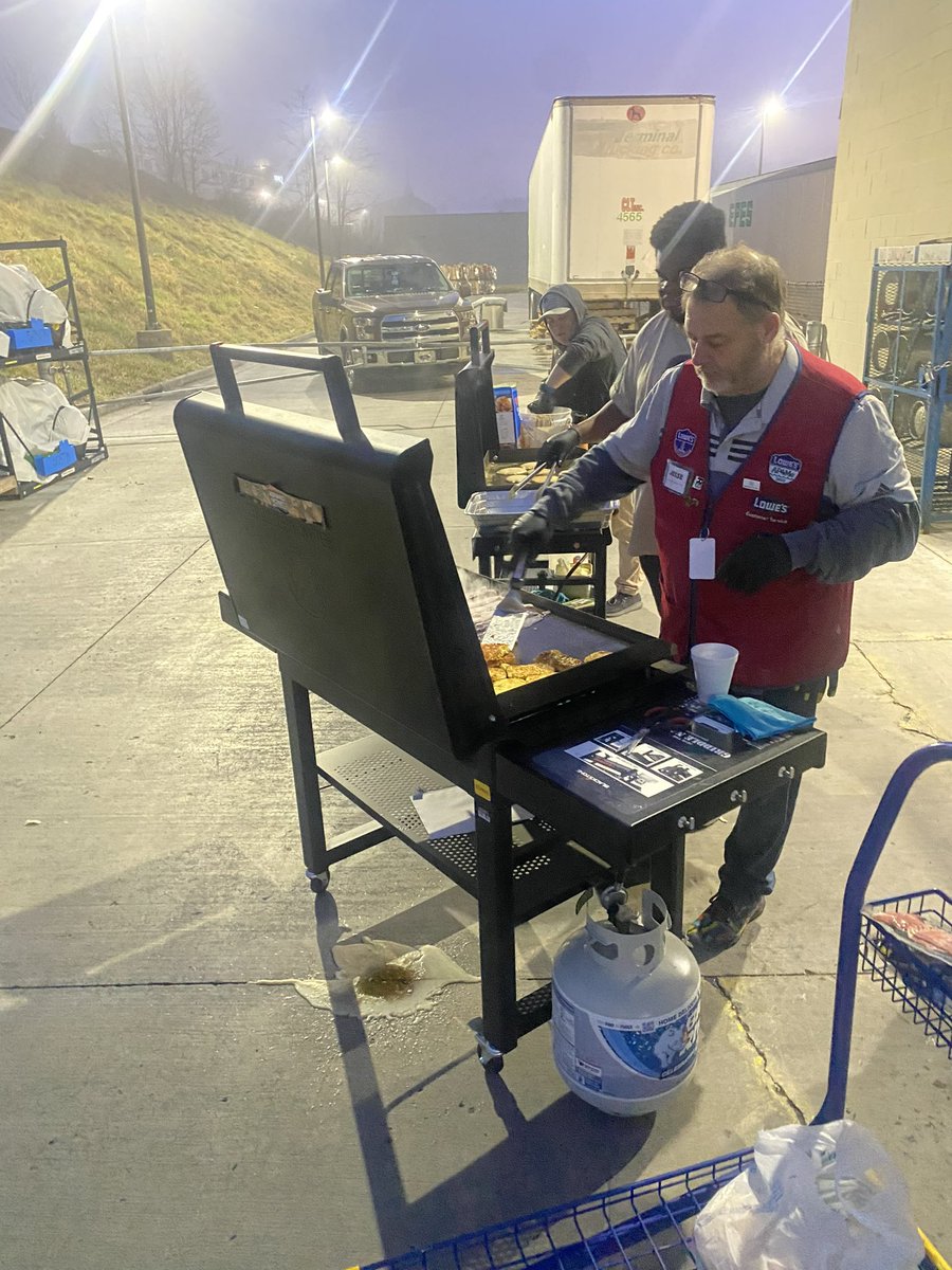 Tracy Keyes tweet media