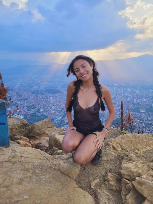 Do u want to see my full versi&oacute;n of the video over here?🥰 https://t.co/56RuAXT77C<a href="/tag/onlyfansgirl"class="tags"><span>#onlyfansgirl</span></a><a href="/tag/onlyfansbabe"class="tags"><span>#onlyfansbabe</span></a><a href="/tag/sellingcontent"class="tags"><span>#sellingcontent</span></a>