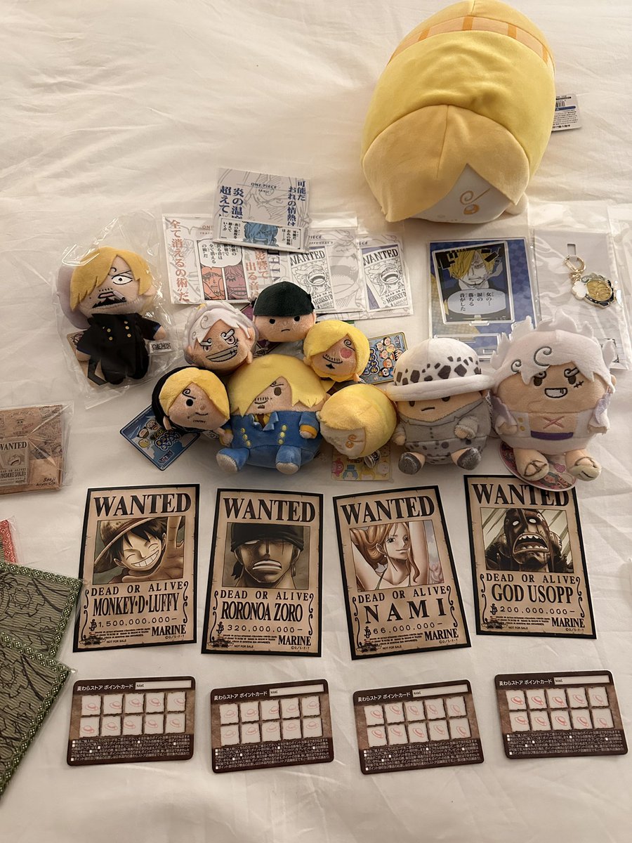_connyr's tweet photo. yeah i came to tokyo for the anime awards but i also came for sanji merch https://t.co/aJZuHLWVz6