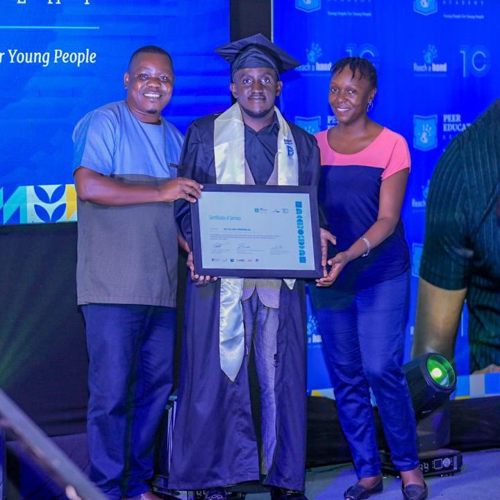 ThE Wis#️⃣eaCre 🇺🇬 tweet media