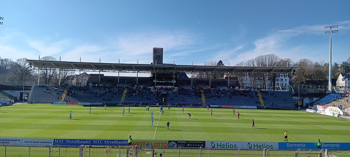 Sascha1982wtal's tweet photo. Auf geht's 🔴🔵
#WSVSCP https://t.co/QTjBzc49KC