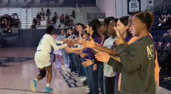 Yesterday our @TeagueMS_AISD choir performed before the @RiceWBB game. It was a great experience for our students. Thank you Ms. David for your hard work and dedication to our Chior Students. #TrojansForward