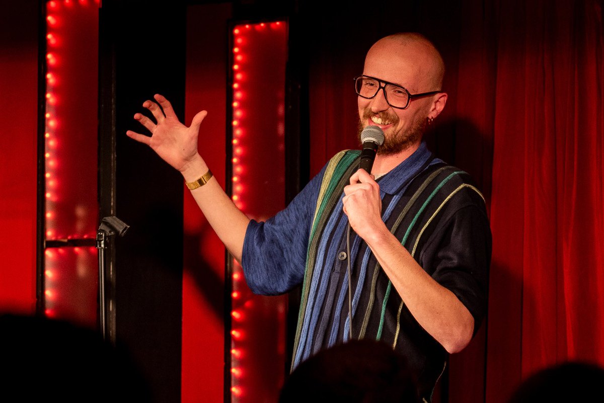 fstonecomedy's tweet image. Lots of fun at Folkestone Comedy Club last night!