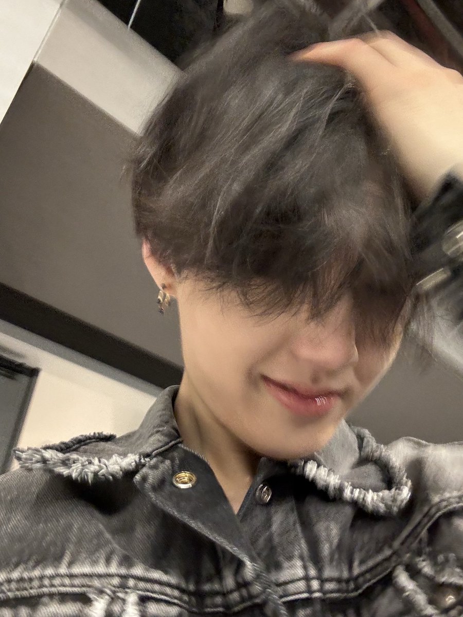 약 3개월 이라는 시간 동안 공연장에서 좋은 시간을 보내고
뜨거운 열기를 함께 만들어 주셔서 감사했어요 !
우리 트메가 최고다 라고 동네방네 자랑하고 싶을 
만큼 너무 고마웠고 덕분에 더욱 빛날수 있었어요 ❤️
저희는 더 멋진 모습들로 리부트 해서 돌아올테니
기대 많이 해주세요 !! 🐵
트메