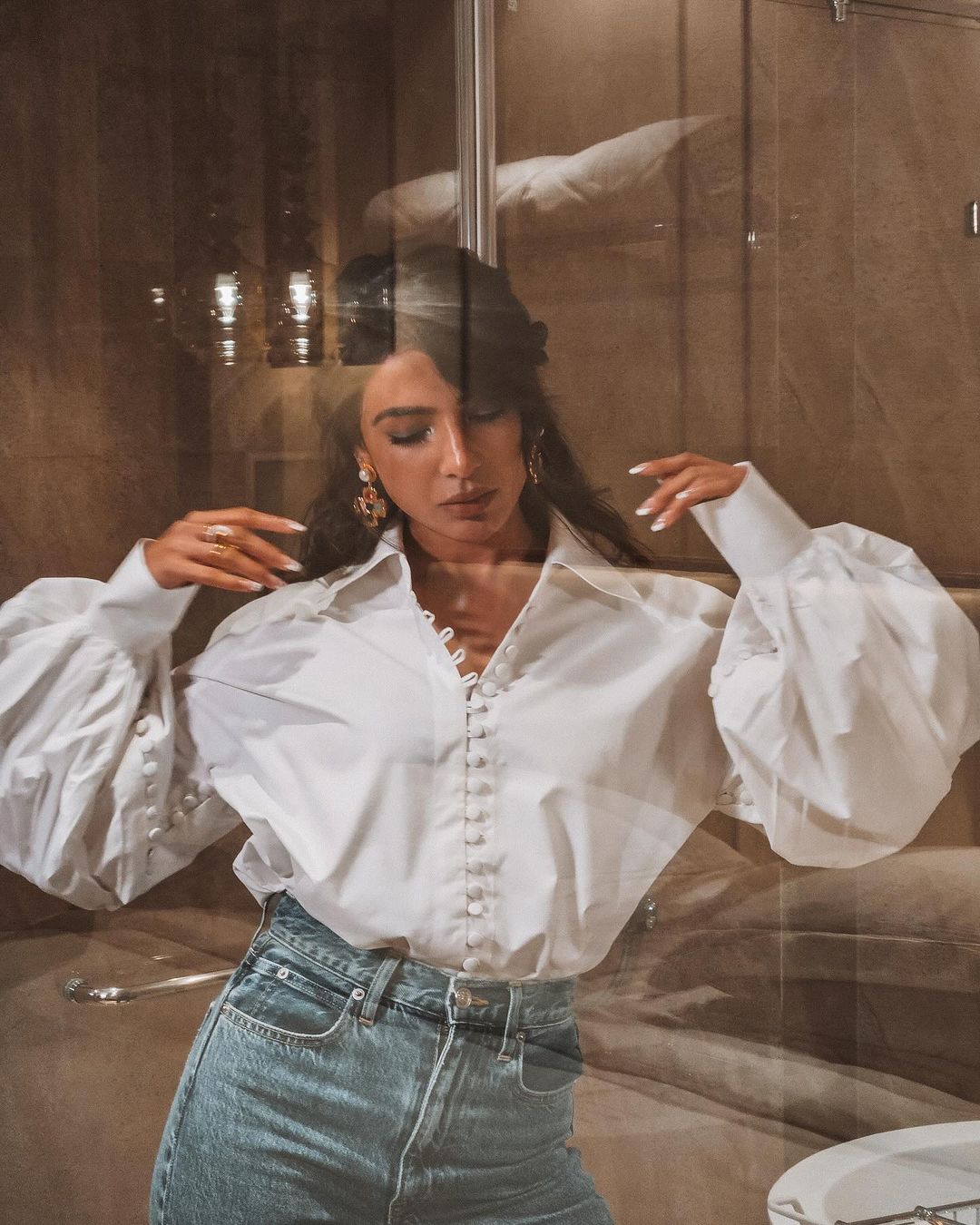 GHv86AabQAAaKa4?format=jpg&name=large