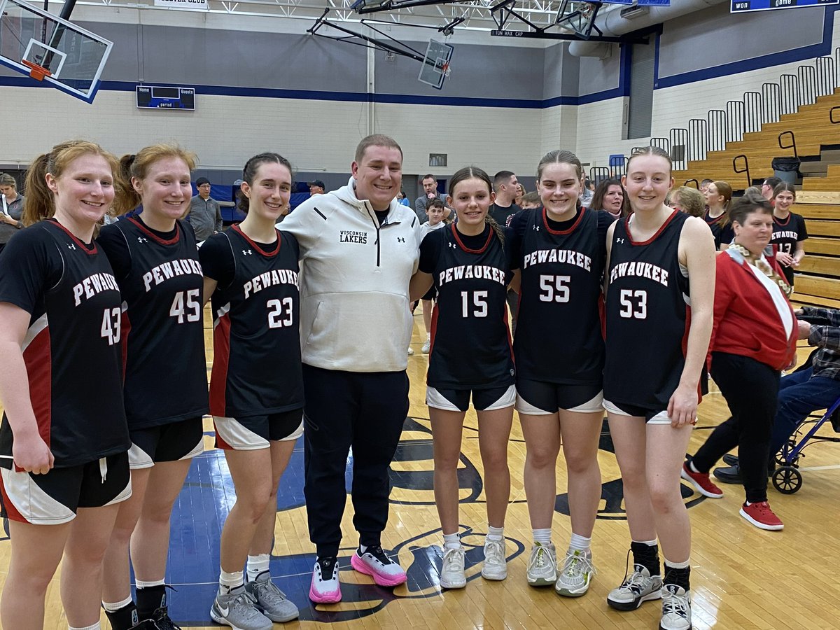Wisconsin Lakers (@wisconsinlakers) on Twitter photo Pewaukee is going to state. <a href="/AmyTerrian/">Amy Terrian</a> <a href="/AnnaTerrian32/">Anna</a> <a href="/gisellejanowski/">Giselle Janowski</a> <a href="/kylie_pieper/">Kylie Pieper</a> <a href="/aubreespitzner/">Aubree Spitzner</a> <a href="/Maddiechabot26/">Maddie chabot</a>
Missing a couple (3)
<a href="/vjohnson1134/">Vanessa</a>
<a href="/Maggie_Ratelis/">Maggie</a>
<a href="/pieper_kendall/">Kendall Pieper</a> Pewaukee is going to state. <a href="/AmyTerrian/">Amy Terrian</a> <a href="/AnnaTerrian32/">Anna</a> <a href="/gisellejanowski/">Giselle Janowski</a> <a href="/kylie_pieper/">Kylie Pieper</a> <a href="/aubreespitzner/">Aubree Spitzner</a> <a href="/Maddiechabot26/">Maddie chabot</a>
Missing a couple (3)
<a href="/vjohnson1134/">Vanessa</a>
<a href="/Maggie_Ratelis/">Maggie</a>
<a href="/pieper_kendall/">Kendall Pieper</a>