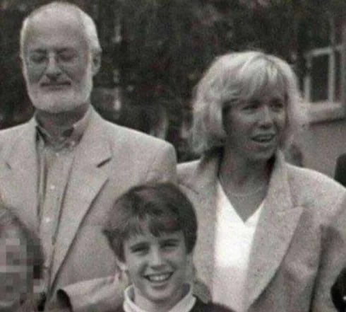 French President Macron was 16 years old
His teacher Brigette was 40 and married 
Her son was 3 years older than Macron

Brigette groomed Macron as a young kid, divorced her husband, and married him 

Why don't people talk about this? 