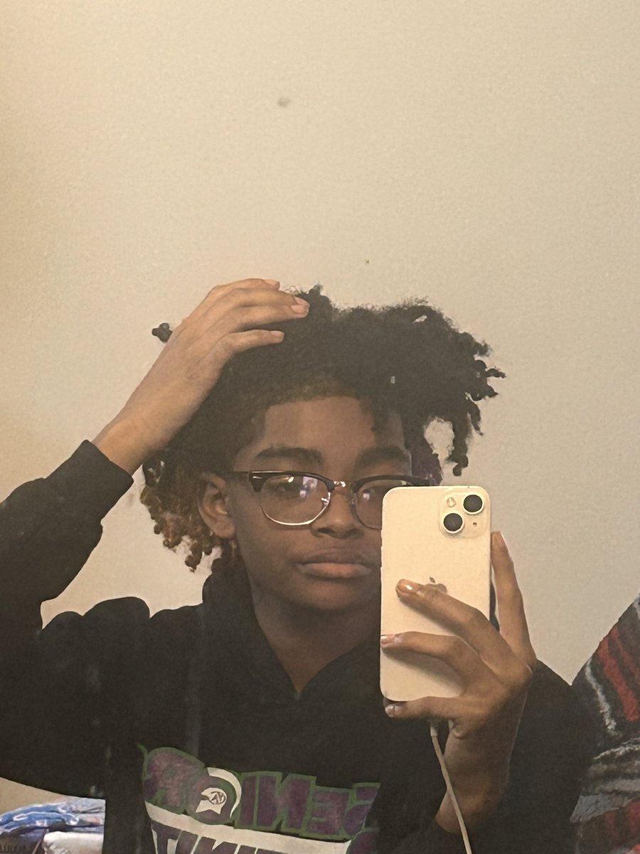 404kaay's tweet photo. love my hair😩 https://t.co/9BzX8OTt3z