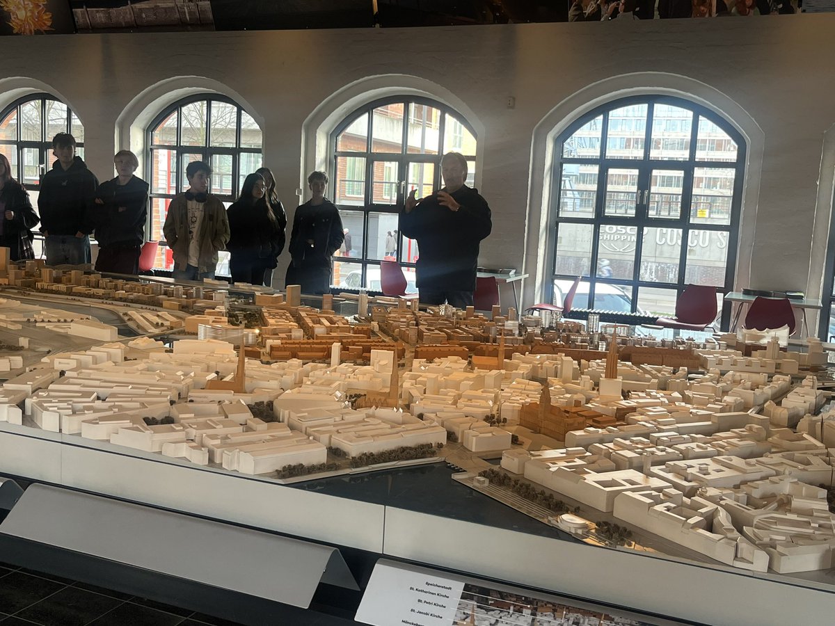 Yesterday @LakeViewHS scholars and our German partners learned all about the history of HaffenCity and a free tour to the Elbphilharmonie to see the best views of Hamburg. We are having so much fun in Germany! @FOLVHS