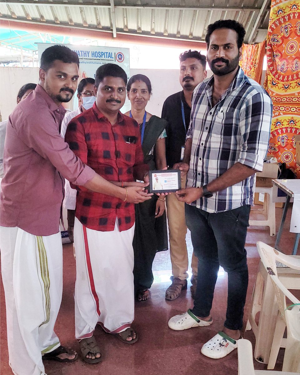 NayakanAjith's tweet photo. Earth shattering Response for @NayakanAjith FROM PUBLIC FOR FREE MEDICAL CAMP &amp; BLOOD DONATION cum AWARENESS CAMP at ELAMPALAMUKKU, SREE MAHADEVAR TEMPLE. #VidaaMuyarchi #AjithKumar #AK63 @rameshlaus @MASSAJITH @TrendsAjith @prakashpins @thala_speaks https://t.co/wPz6oOrwqP
