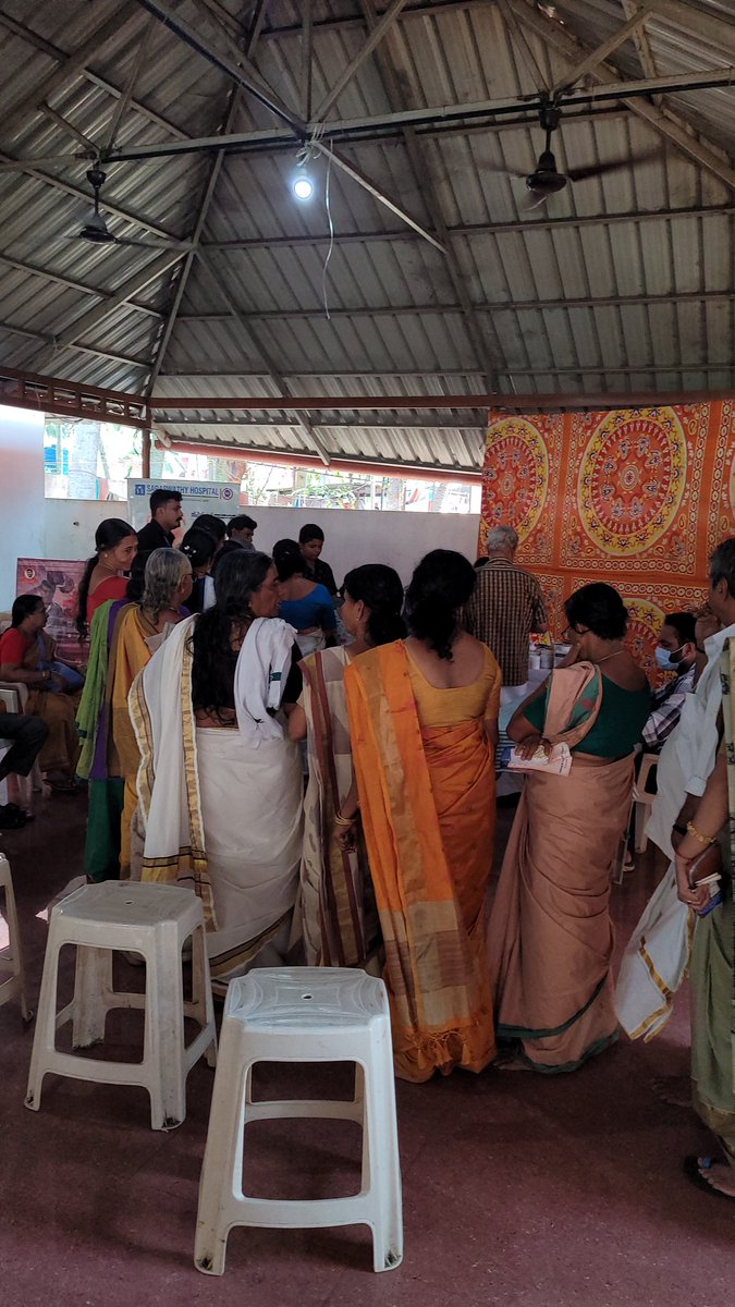 NayakanAjith's tweet photo. Earth shattering Response for @NayakanAjith FROM PUBLIC FOR FREE MEDICAL CAMP &amp; BLOOD DONATION cum AWARENESS CAMP at ELAMPALAMUKKU, SREE MAHADEVAR TEMPLE. #VidaaMuyarchi #AjithKumar #AK63 @rameshlaus @MASSAJITH @TrendsAjith @prakashpins @thala_speaks https://t.co/wPz6oOrwqP
