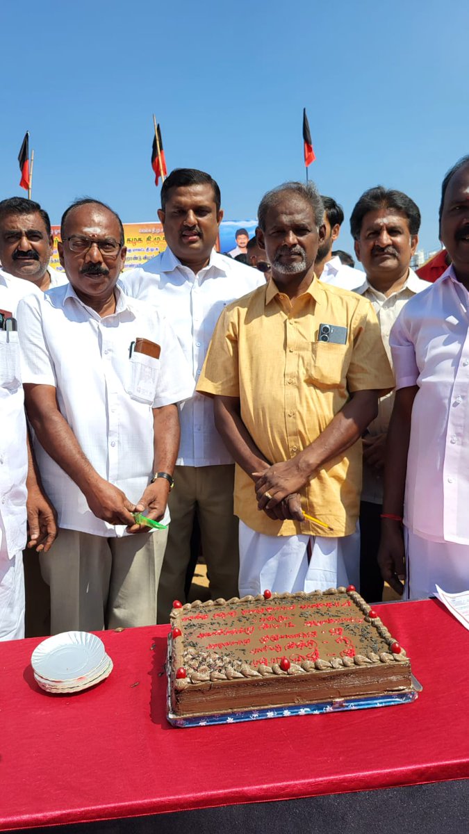 SPSureshDMK's tweet photo. கோவை வடக்கு மாவட்டம் சர்க்கார் சாமக்குளம் ஒன்றியம் சர்க்கார் சாமக்குளம் பேரூர் கழக திமுக நடத்தும் கழகத் தலைவர் மாண்புமிகு தமிழ்நாடு முதலமைச்சர் தளபதியார் அவர்கள் பிறந்த நாள் விழா மற்றும் விளையாட்டு விழா நிகழ்வு.. https://t.co/MmKPZG0qjH