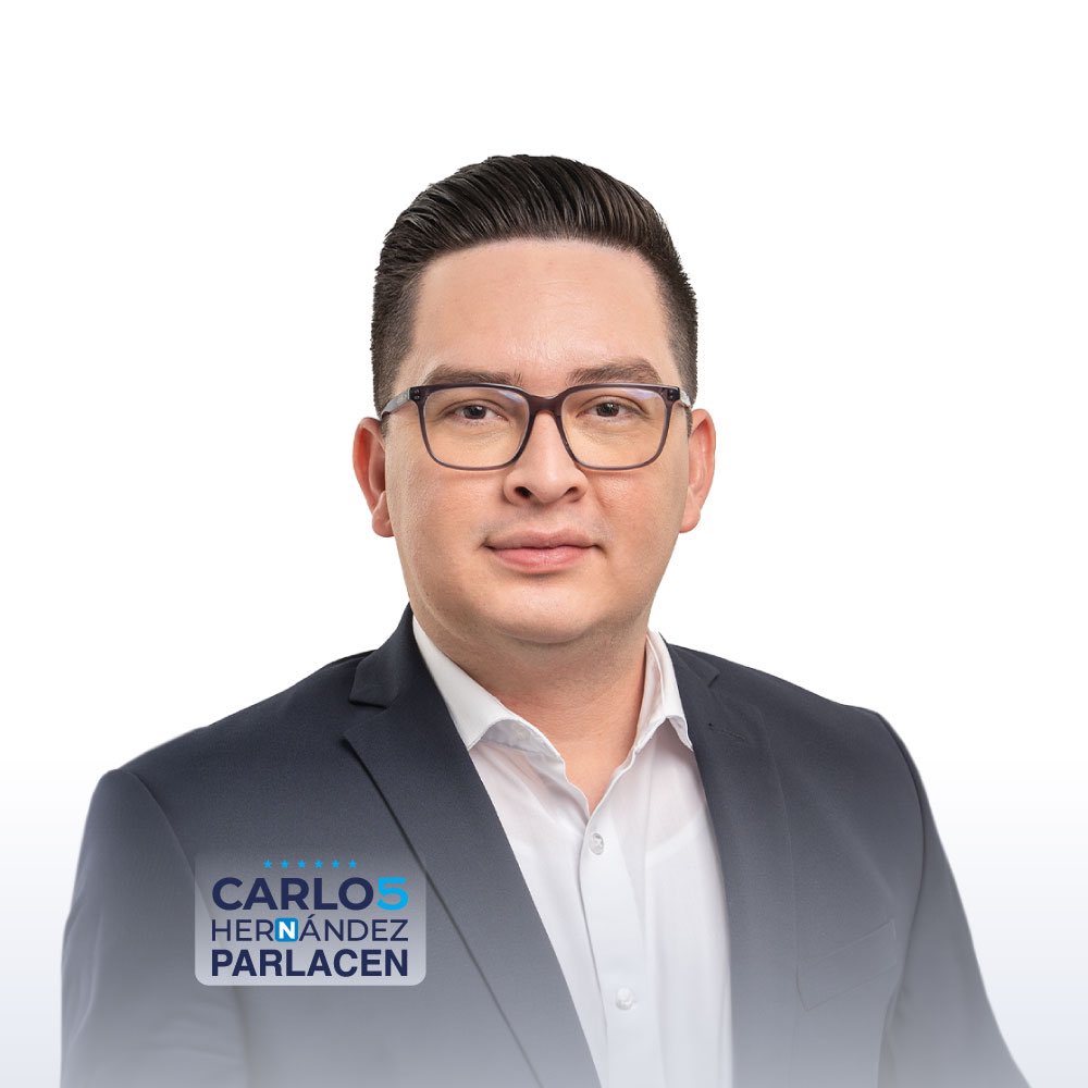 Buenos días, El Salvador. 🇸🇻🙏 

Este día, en todo el país, haremos historia. Que Dios nos bendiga. 🇸🇻5️⃣ 

#CarlosHernándezPARLACEN #RegiónDeOportunidades #PARLACEN #Elecciones2024SV