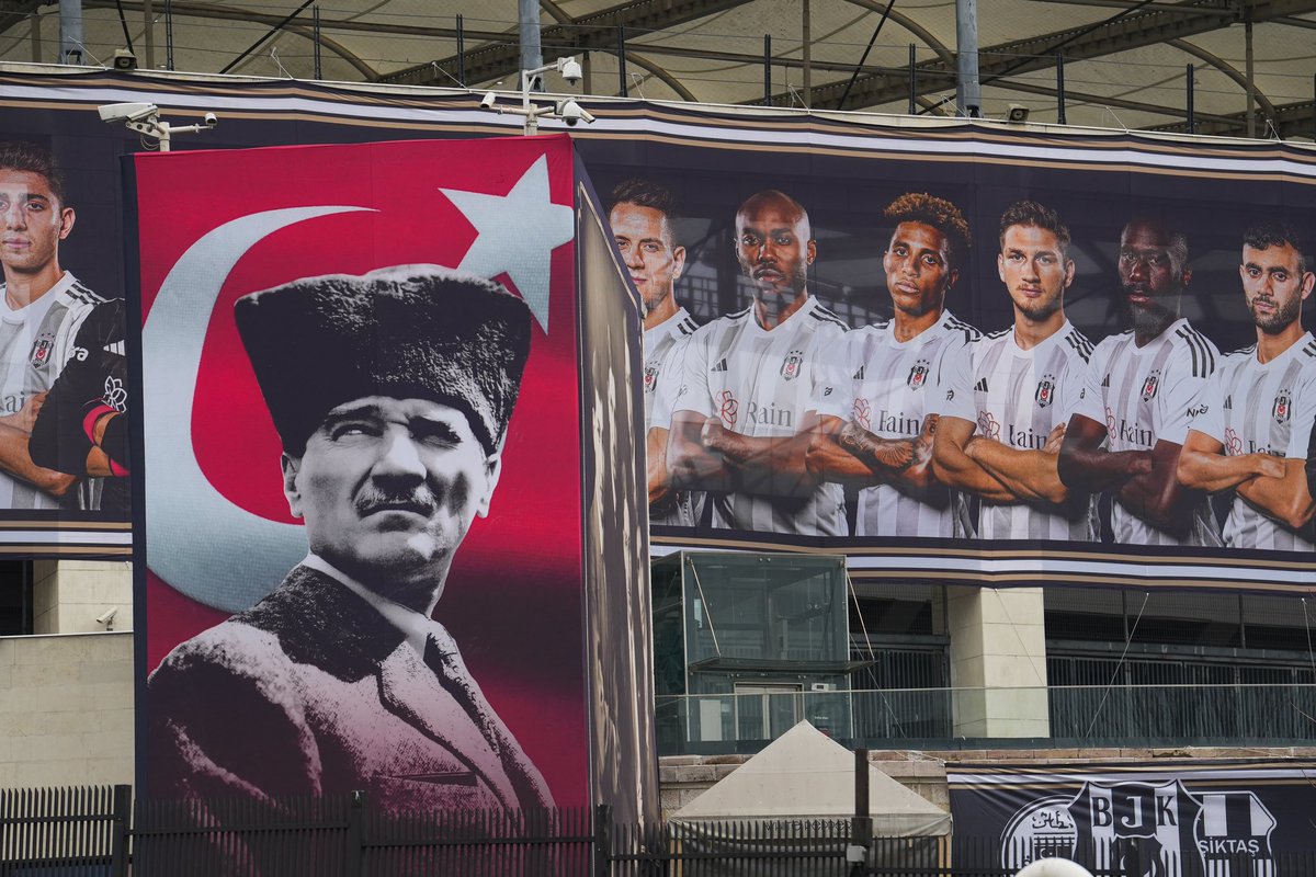 Besiktas's tweet photo. Trendyol Süper Lig’in 28. haftasında Galatasaray ile oynayacağımız karşılaşma için Tüpraş Stadyumu kapıları saat 15.30’da açılacaktır. 

Derbi maçın yoğunluğundan etkilenmemek ve coşkuyu önceden hep beraber yaşamak için büyük taraftarımızdan stadyuma erken gelmelerini rica ediyoruz.

Saygılarımızla.
Beşiktaş JK