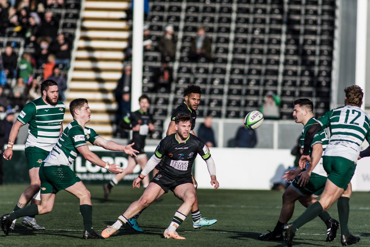 First of 2 games yesterday at @ealingtfrugby @EalingTrailfans. Ealing Trailfinders 52 v 36 Nottingham. All of them are at: pauldownsphoto.com/gallery/33274/…