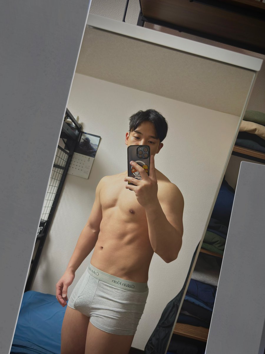 b_masaya1130_2's tweet photo. 最近の楽しみは筋トレとアニメ🏋️ https://t.co/FuSInctOyL