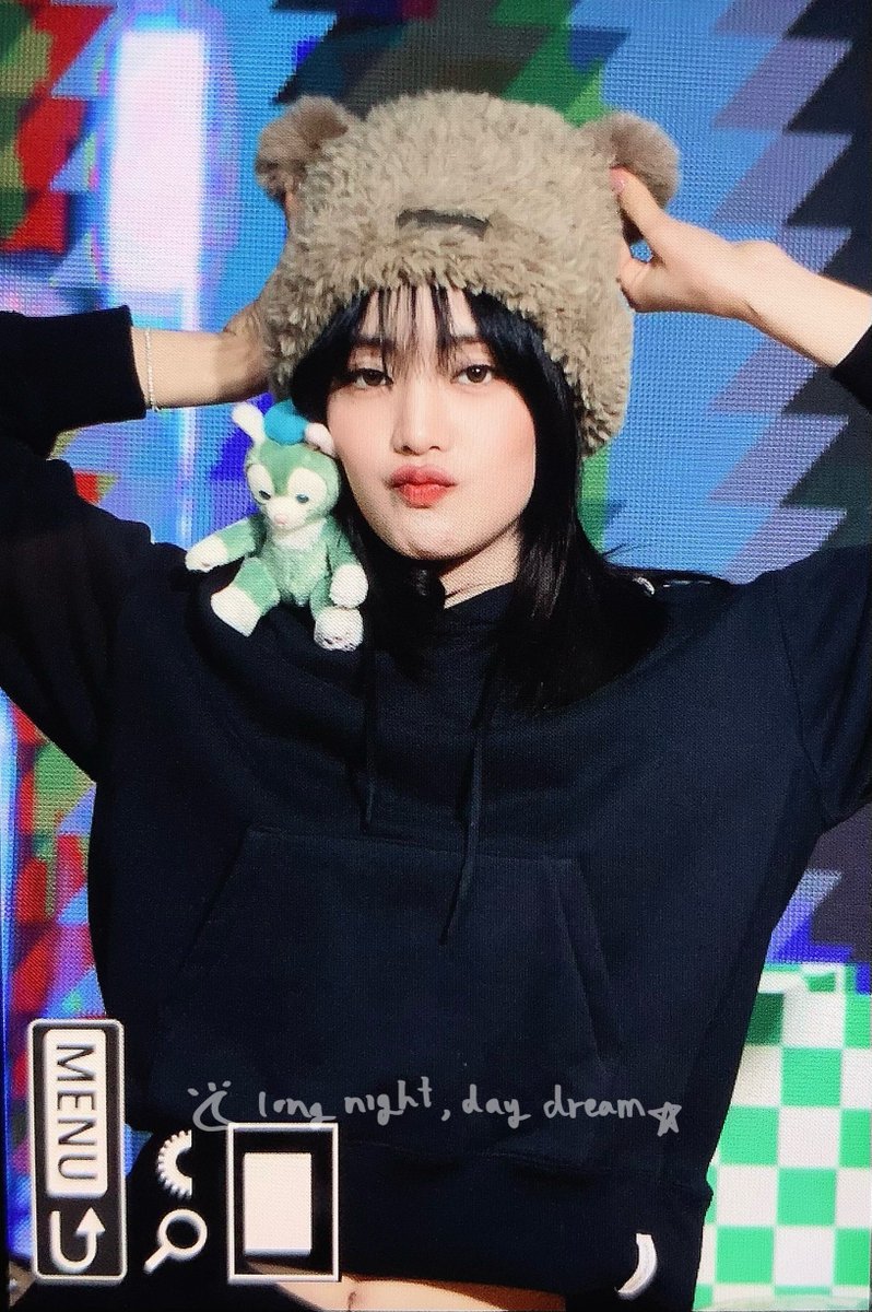 LNDD1023's tweet photo. 240303 너무너무 귀여워요

#여자아이들 #아이들 #민니 #GIDLE #MINNIE @G_I_DLE https://t.co/iVEK0jQW7c