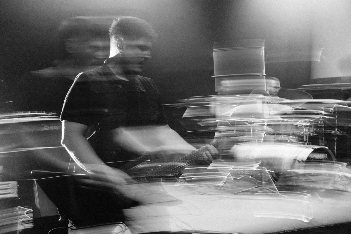 GanziGun's tweet photo. In The Blink Of An Eye
📸: teo_pantazis
💥 #FireItUpWithGanziGun 💥
🤘⏳️🤘
#ganzigun #timeisnow #liveshow #negativecontrast #hardrock #heavymetal #bandsofinstagram #athens #greece #greekbands https://t.co/afUzpo9kLx