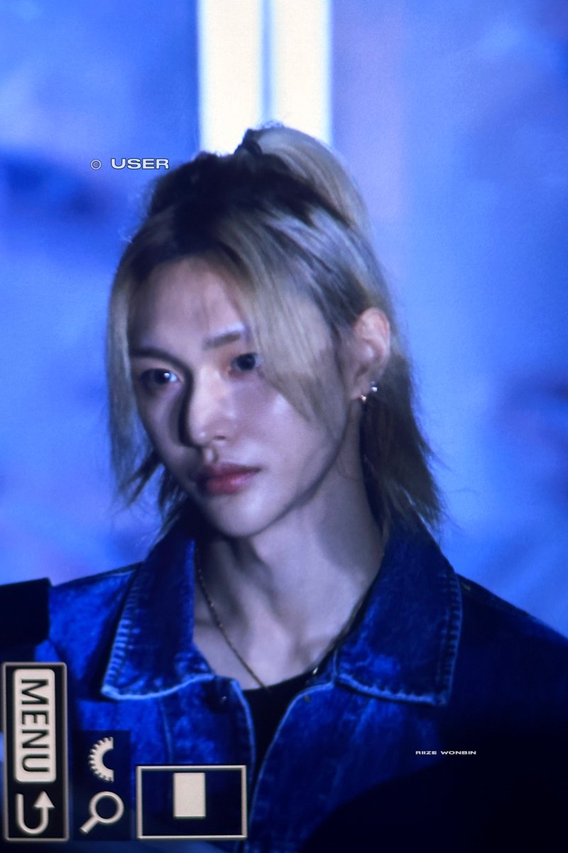 0302user's tweet image. 240303 금발 묶머 ㅁㅊ #RIIZE #원빈 #WONBIN