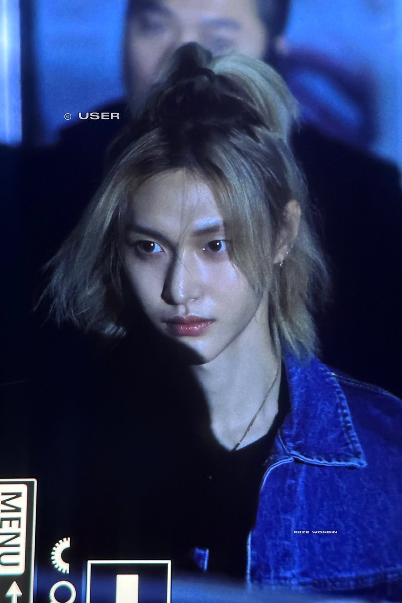 0302user's tweet image. 240303 금발 묶머 ㅁㅊ #RIIZE #원빈 #WONBIN