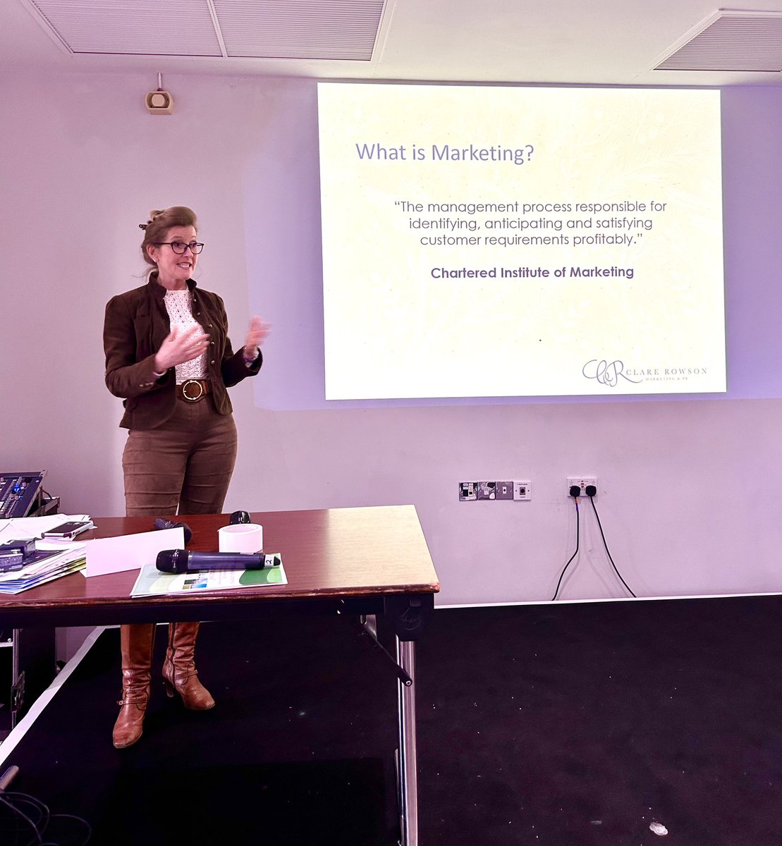 Clare Rowson tweet media